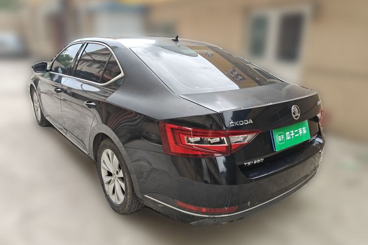 Used Skoda Superb 2016 TSI280 DSG Innovation Edition Rear Left 45 Deg