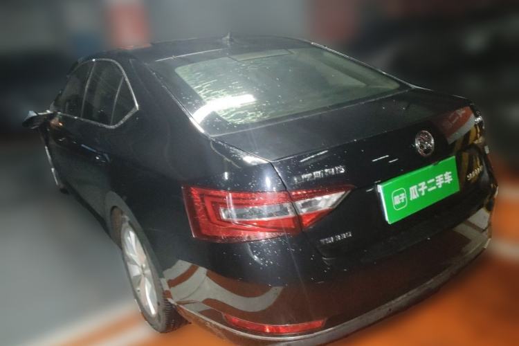Used Skoda Superb 2016 TSI330 DSG Innovation Edition Rear Left 45 Deg