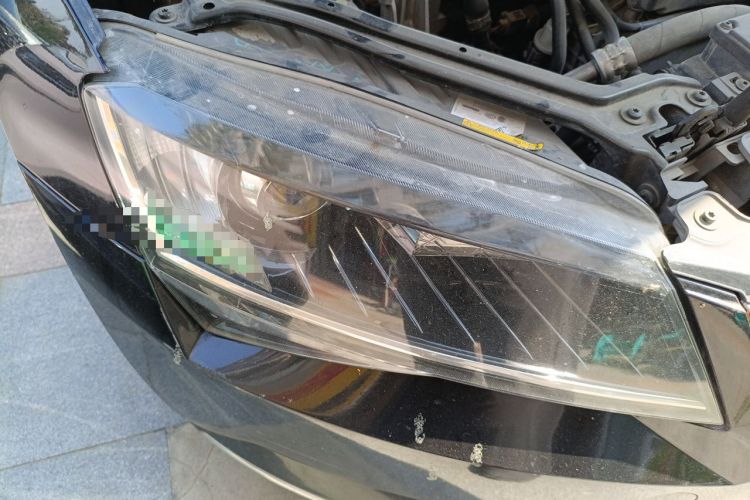 Used Skoda Superb 2016 TSI280 DSG Advanced Edition Right Front Headlight