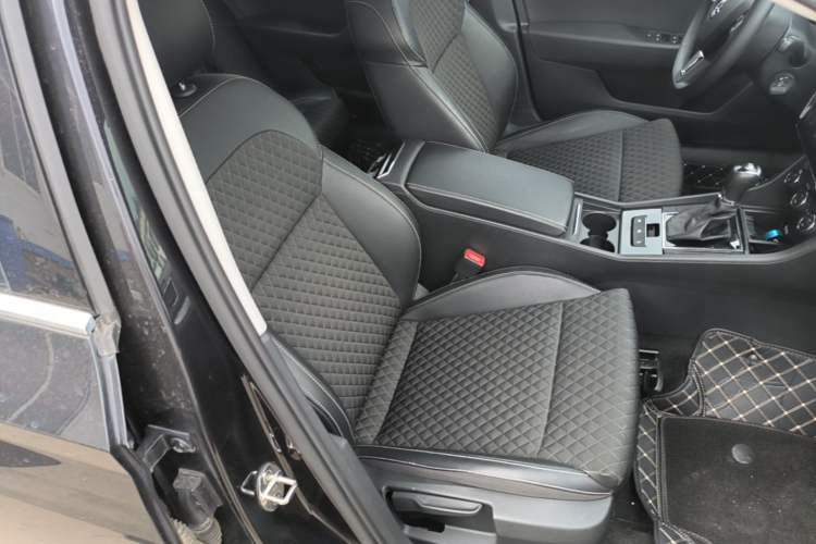 Used Skoda Superb 2016 TSI280 DSG Innovation Edition Right Front Seat