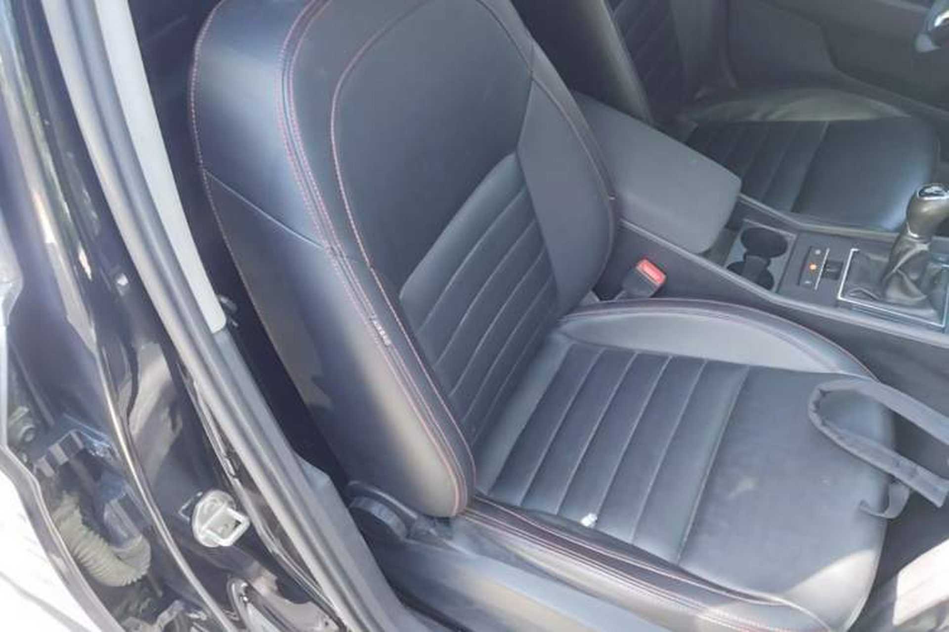 Used Skoda Superb 2016 TSI280 Manual Front-Drive Version Right Front Seat