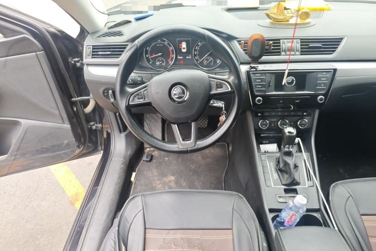Used Skoda Superb 2016 TSI330 DSG Innovation Edition Steering Wheel