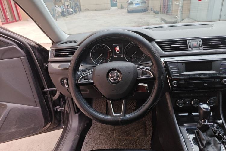 Used Skoda Superb 2016 TSI280 DSG Innovation Edition Steering Wheel