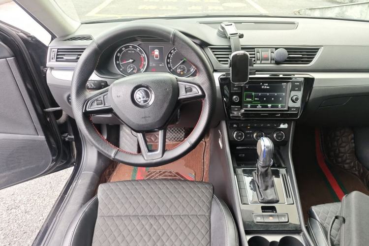 Used Skoda Superb 2016 TSI330 DSG Innovation Edition Steering Wheel