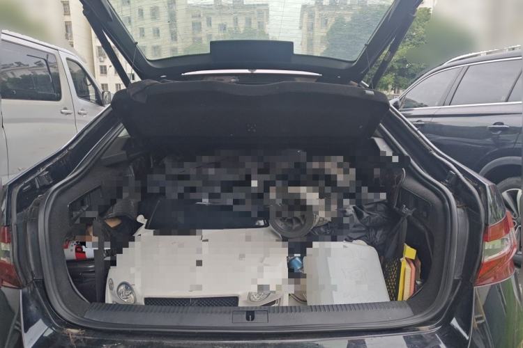 Used Skoda Superb 2016 TSI280 Manual Front-Drive Version Trunk