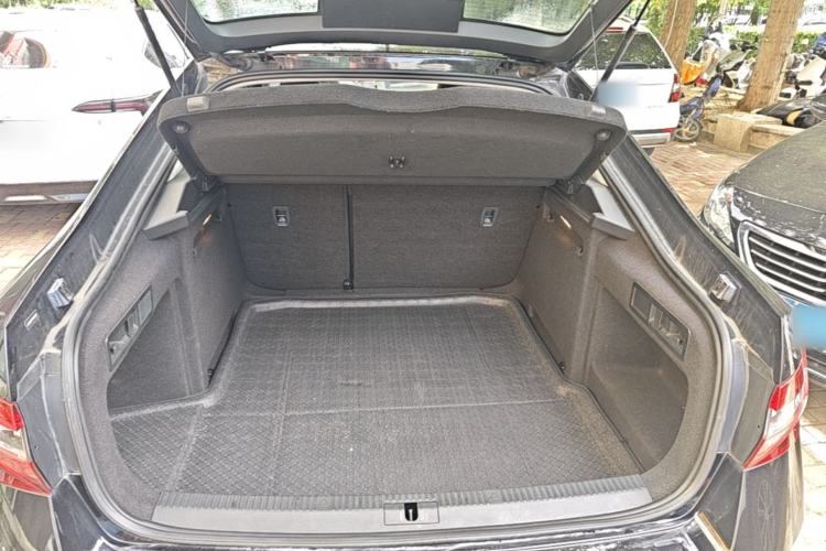 Used Skoda Superb 2016 TSI280 DSG Innovation Edition Trunk