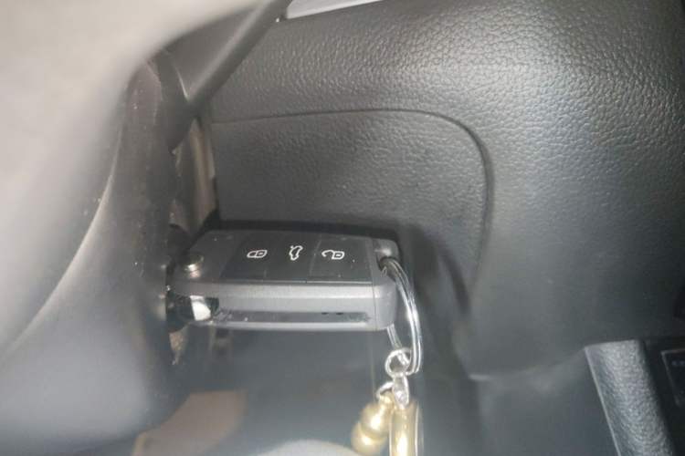 Used Skoda Superb 2016 TSI330 DSG Innovation Edition Vehicle Key