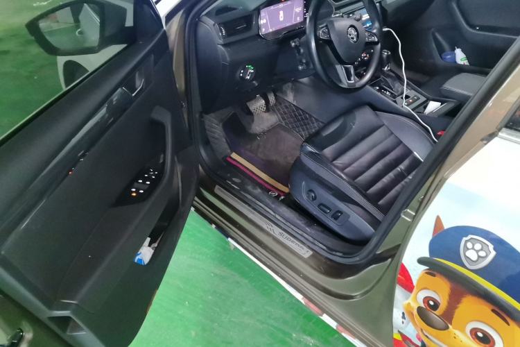 Used Skoda Superb 2016 TSI330 DSG Smart Drive Edition Driver Seat