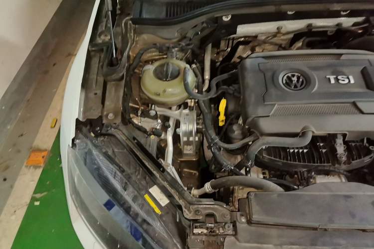 Used Skoda Superb 2016 TSI330 DSG Smart Drive Edition Engine Bay Right