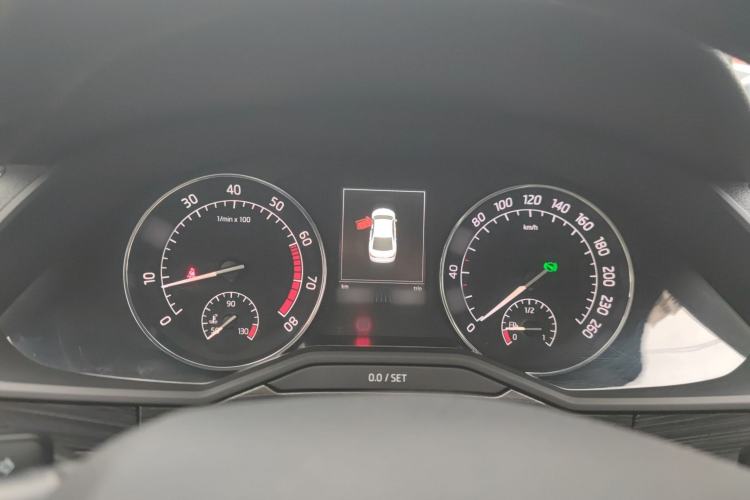 Used Skoda Superb 2016 TSI330 DSG Smart Drive Edition Instrument Cluster