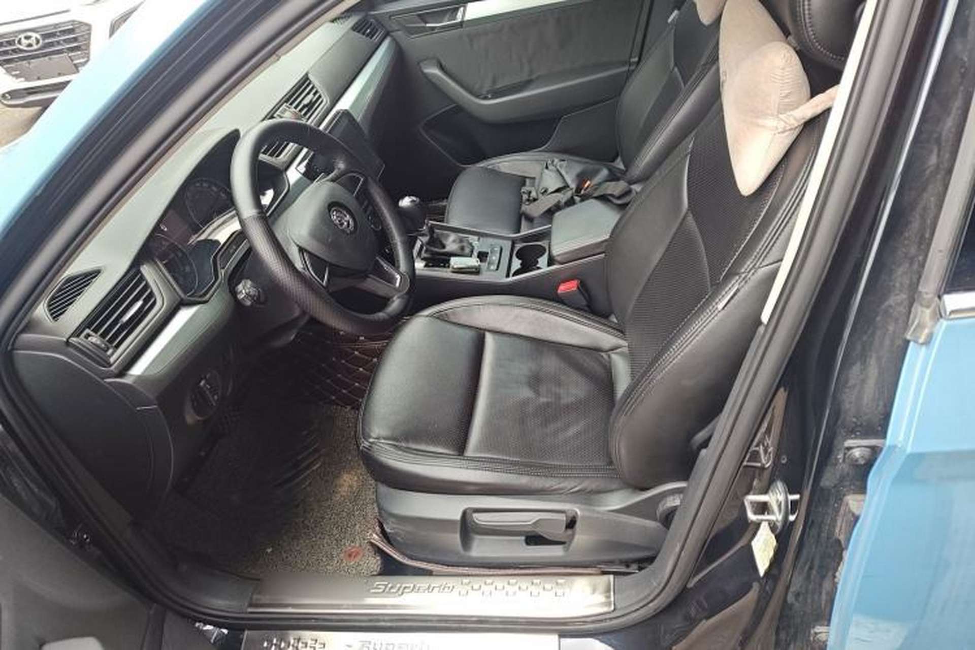 Used Skoda Superb 2016 TSI280 DSG Advanced Edition Left Front Seat