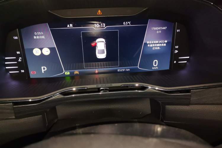 Used Skoda Superb 2016 TSI330 DSG Smart Drive Edition Odometer Close Up