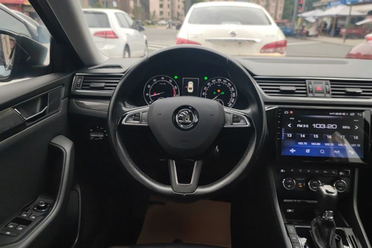 Used Skoda Superb 2016 TSI330 DSG Smart Drive Edition Steering Wheel