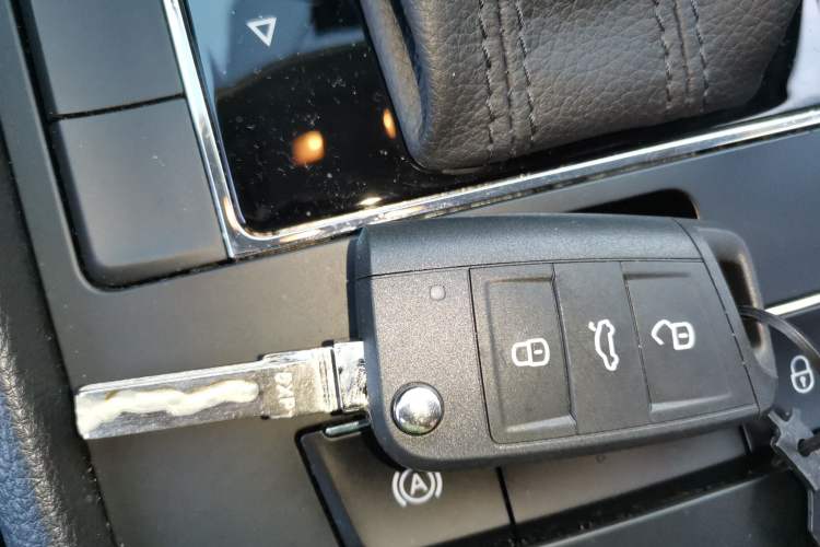 Used Skoda Superb 2016 TSI280 DSG Advanced Edition Vehicle Key