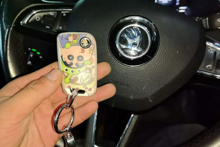 Used Skoda Superb 2016 TSI330 DSG Smart Drive Edition Vehicle Key