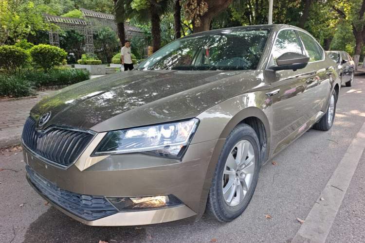 Used Skoda Superb 2016 TSI280 DSG Advanced Edition Guazi used car, China used car export, Used car for sale, Used  cars, Cheapest cars for sale