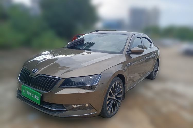 Used Skoda Superb 2016 TSI330 DSG Smart Drive Edition Guazi used car, China used car export, Used car for sale, Used cars, Cheapest cars for sale