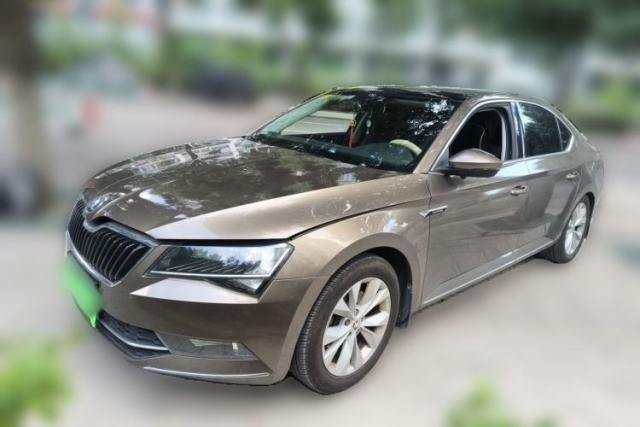 Ojetý Skoda Superb 2016 TSI280 DSG Innovation Edition