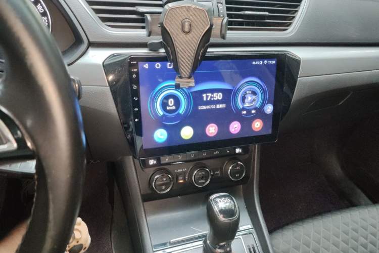Used Skoda Superb 2016 TSI280 DSG Innovation Edition Audio And AC Panel