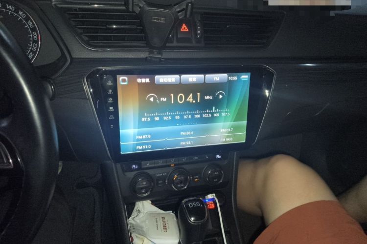 Used Skoda Superb 2016 TSI330 DSG Smart Drive Edition Audio And AC Panel