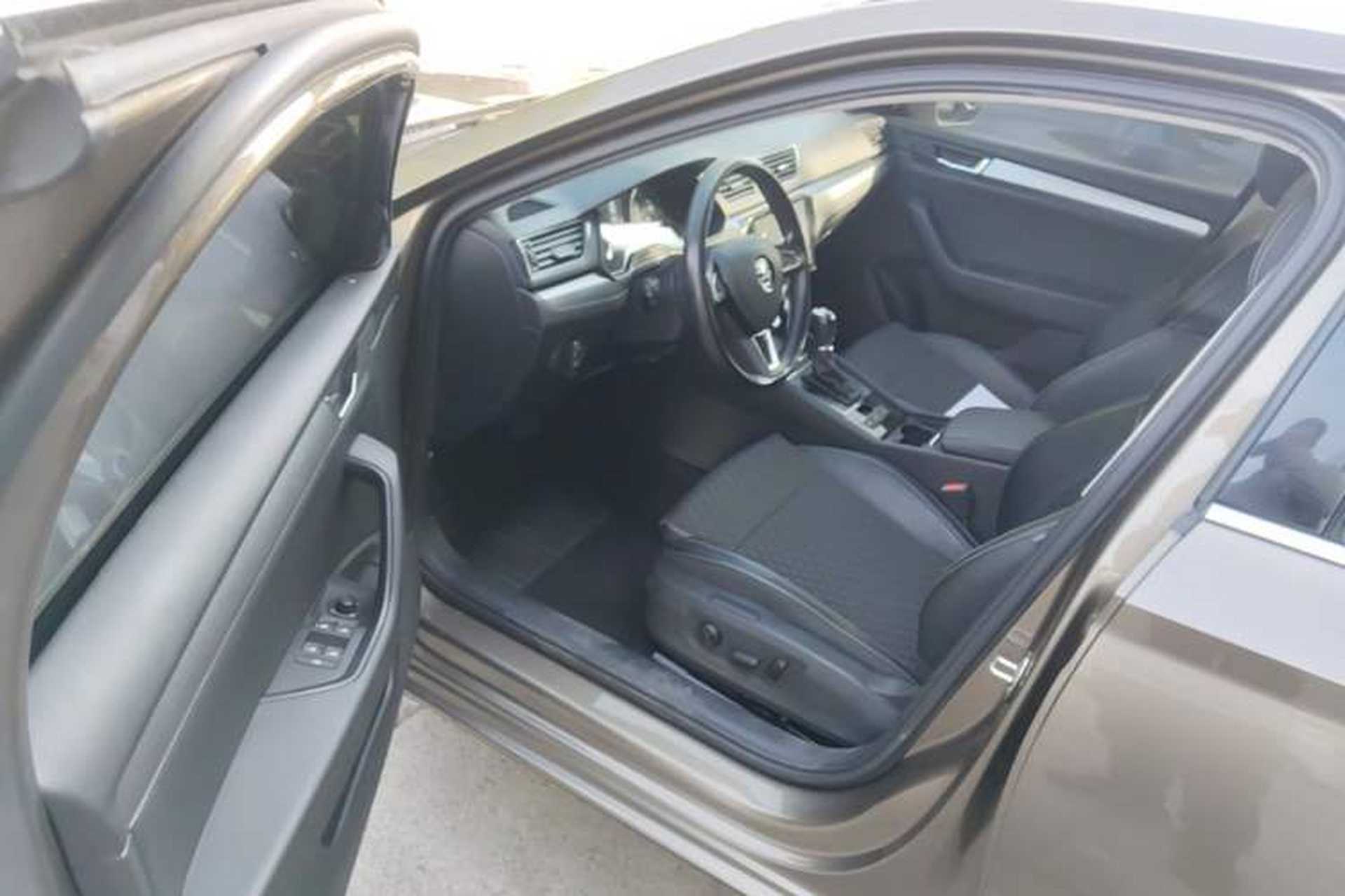 Used Skoda Superb 2016 TSI330 DSG Innovation Edition Driver Seat