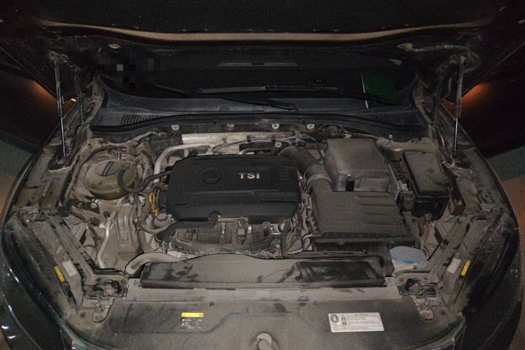 Used Skoda Superb 2016 TSI330 DSG Innovation Edition Engine Bay
