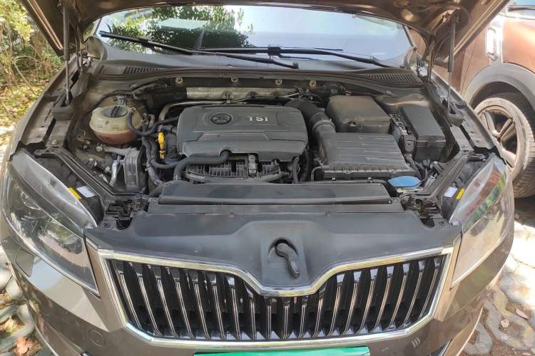 Used Skoda Superb 2016 TSI330 DSG Smart Drive Edition Engine Bay