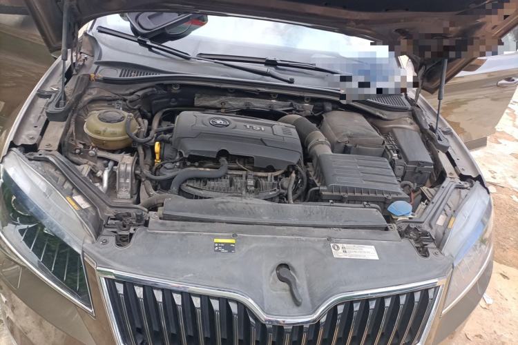 Used Skoda Superb 2016 TSI330 DSG Smart Drive Edition Engine Bay