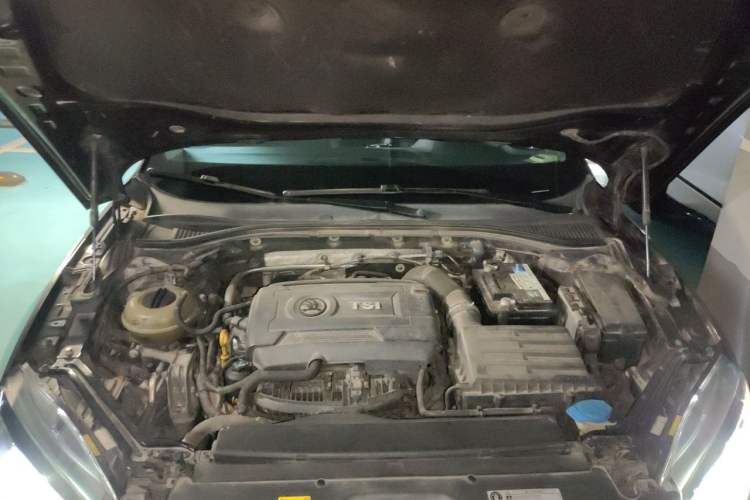 Used Skoda Superb 2016 TSI330 DSG Innovation Edition Engine Bay