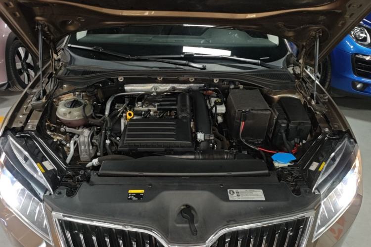 Used Skoda Superb 2016 TSI280 DSG Innovation Edition Engine Bay