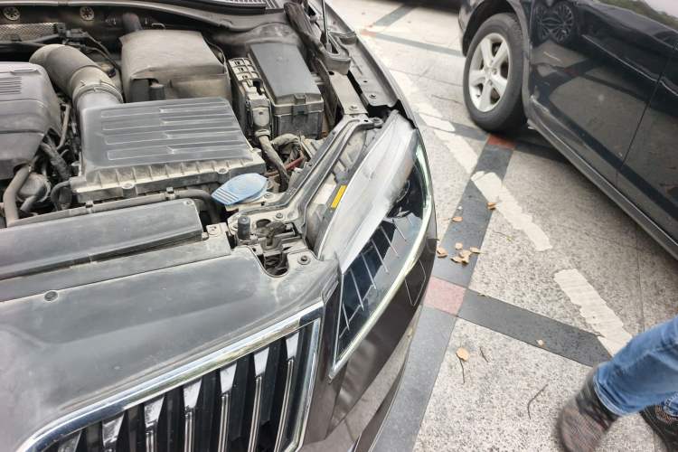 Used Skoda Superb 2016 TSI330 DSG Smart Drive Edition Engine Bay Left