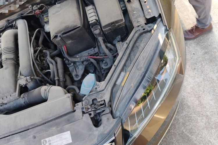 Used Skoda Superb 2016 TSI280 DSG Innovation Edition Engine Bay Left