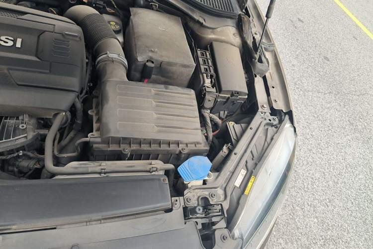 Used Skoda Superb 2016 TSI330 DSG Smart Drive Edition Engine Bay Left
