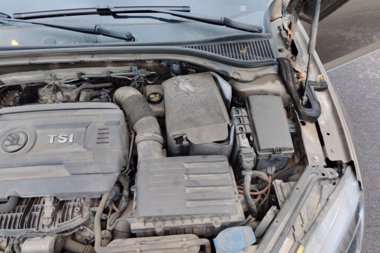Used Skoda Superb 2016 TSI330 DSG Smart Drive Edition Engine Bay Left