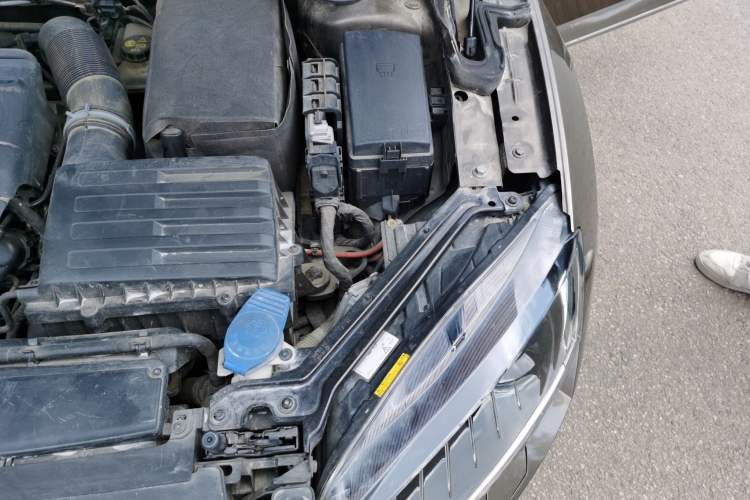 Used Skoda Superb 2016 TSI330 DSG Smart Drive Edition Engine Bay Left
