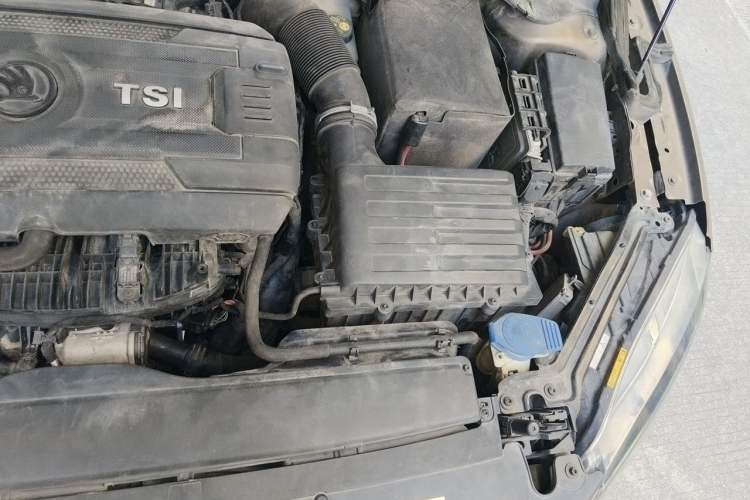 Used Skoda Superb 2016 TSI330 DSG Smart Drive Edition Engine Bay Left