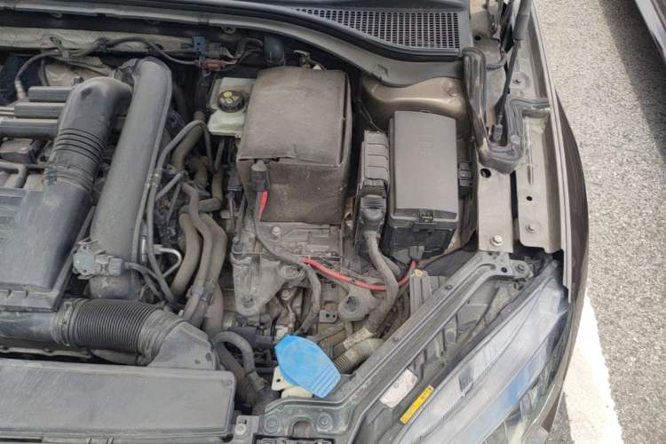 Used Skoda Superb 2016 TSI280 DSG Innovation Edition Engine Bay Left