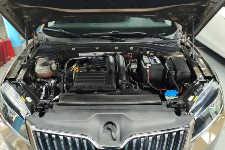 Used Skoda Superb 2016 TSI280 DSG Advanced Edition Engine Bay