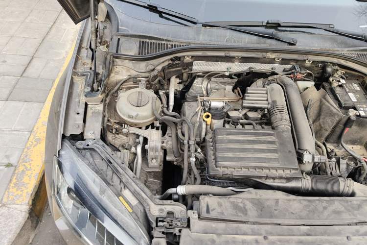 Used Skoda Superb 2016 TSI280 DSG Innovation Edition Engine Bay Right