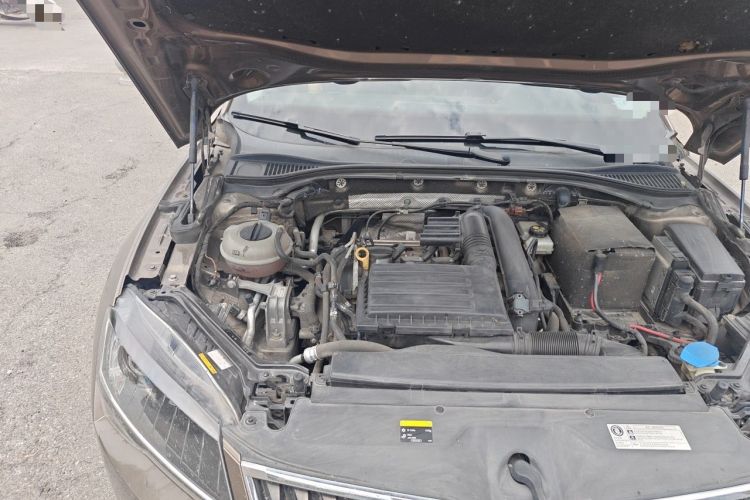 Used Skoda Superb 2016 TSI280 DSG Innovation Edition Engine Bay Right