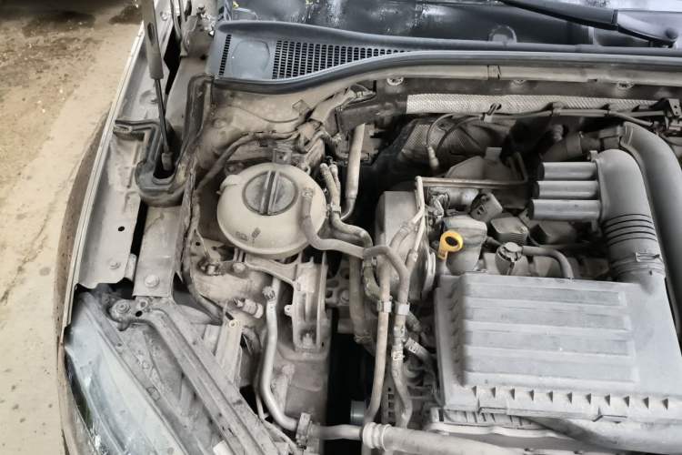 Used Skoda Superb 2016 TSI280 DSG Innovation Edition Engine Bay Right
