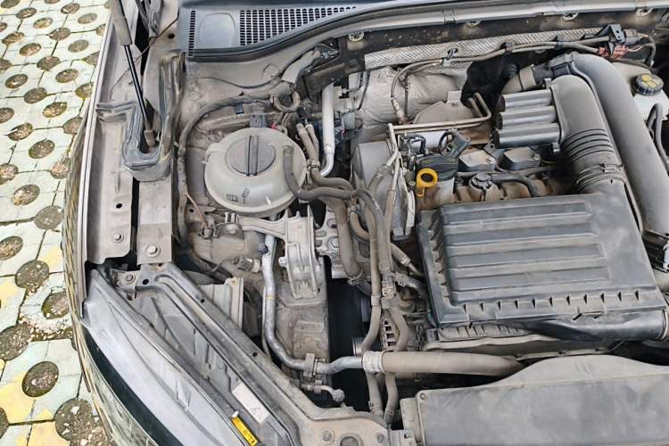Used Skoda Superb 2016 TSI280 DSG Innovation Edition Engine Bay Right