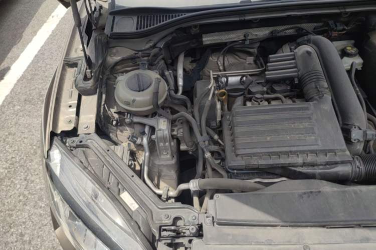 Used Skoda Superb 2016 TSI280 DSG Innovation Edition Engine Bay Right