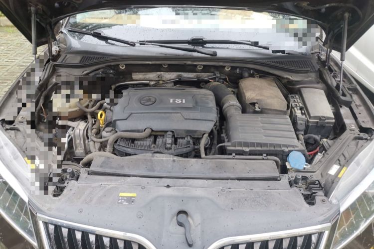 Used Skoda Superb 2016 TSI330 DSG Smart Drive Edition Engine Bay