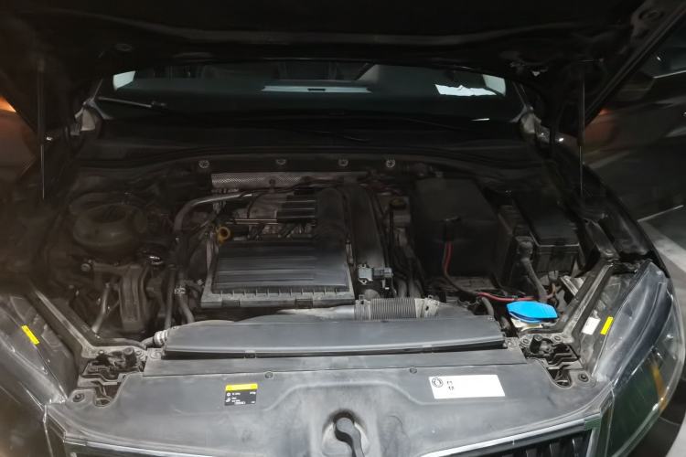 Used Skoda Superb 2016 TSI280 DSG Innovation Edition Engine Bay