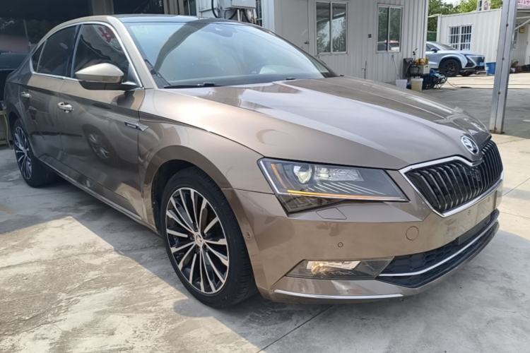 Used Skoda Superb 2016 TSI330 DSG Smart Drive Edition Exterior 1