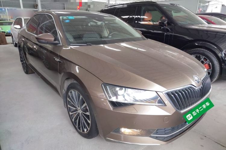 Used Skoda Superb 2016 TSI330 DSG Smart Drive Edition Exterior 1