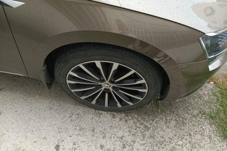 Used Skoda Superb 2016 TSI330 DSG Smart Drive Edition Exterior 1