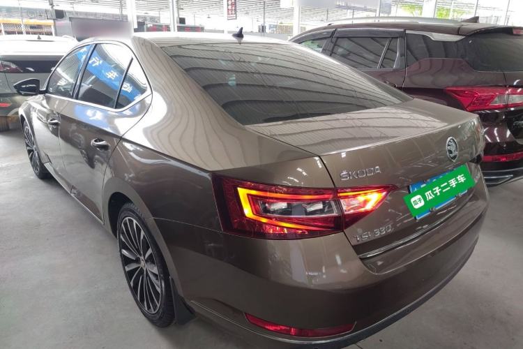 Used Skoda Superb 2016 TSI330 DSG Smart Drive Edition Exterior 2