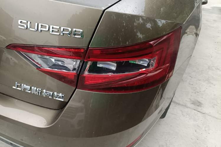 Used Skoda Superb 2016 TSI330 DSG Innovation Edition Exterior 3